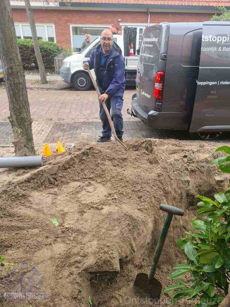 Riool ontstoppen Terneuzen graven